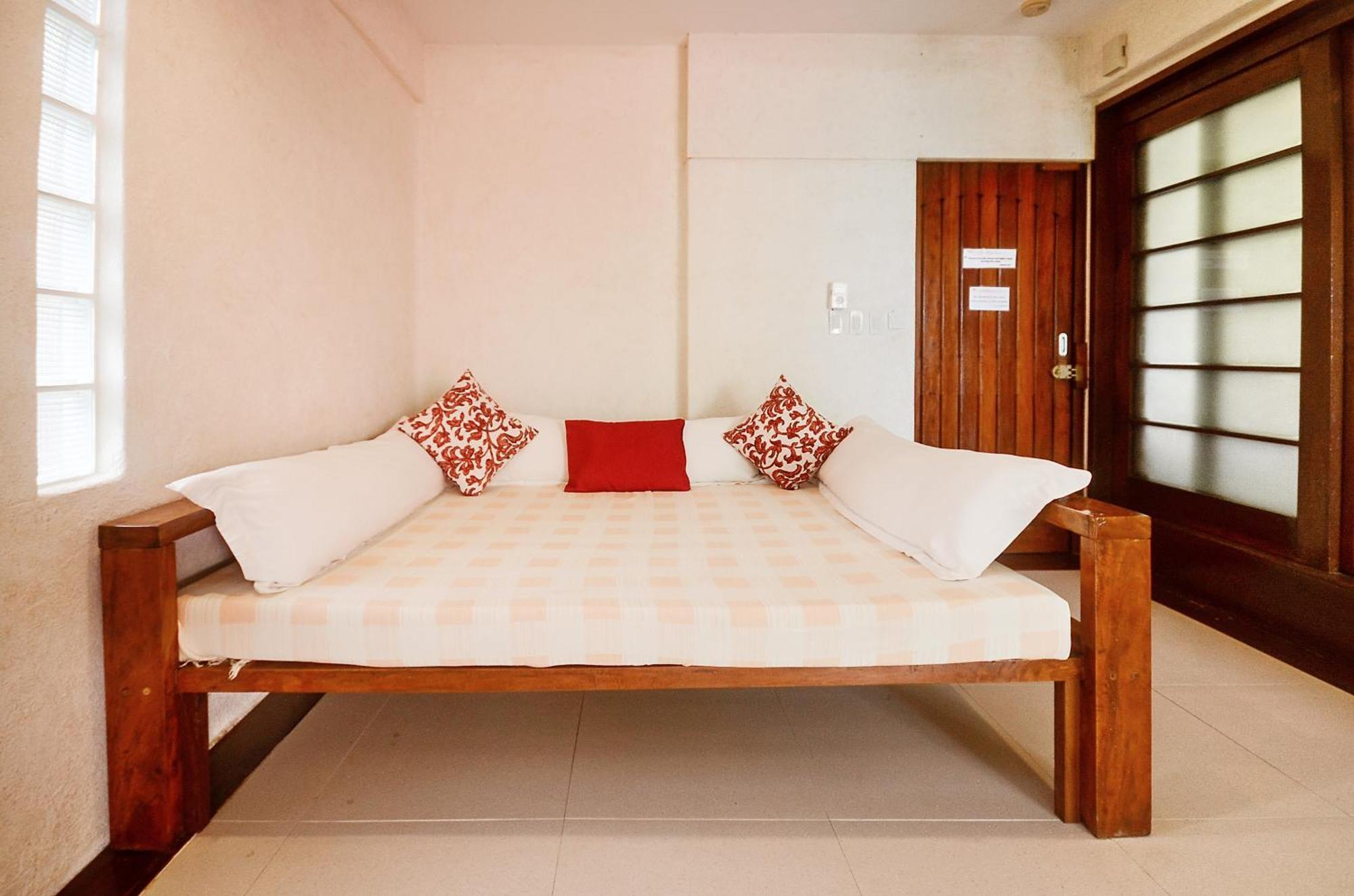 Punta Rosa Boutique Hotel Balabag  Chambre photo