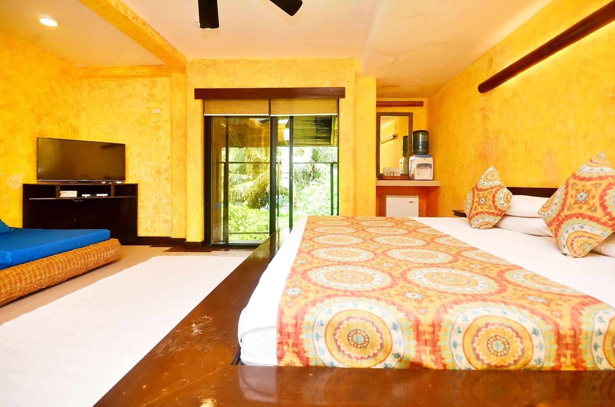 Punta Rosa Boutique Hotel Balabag  Chambre photo
