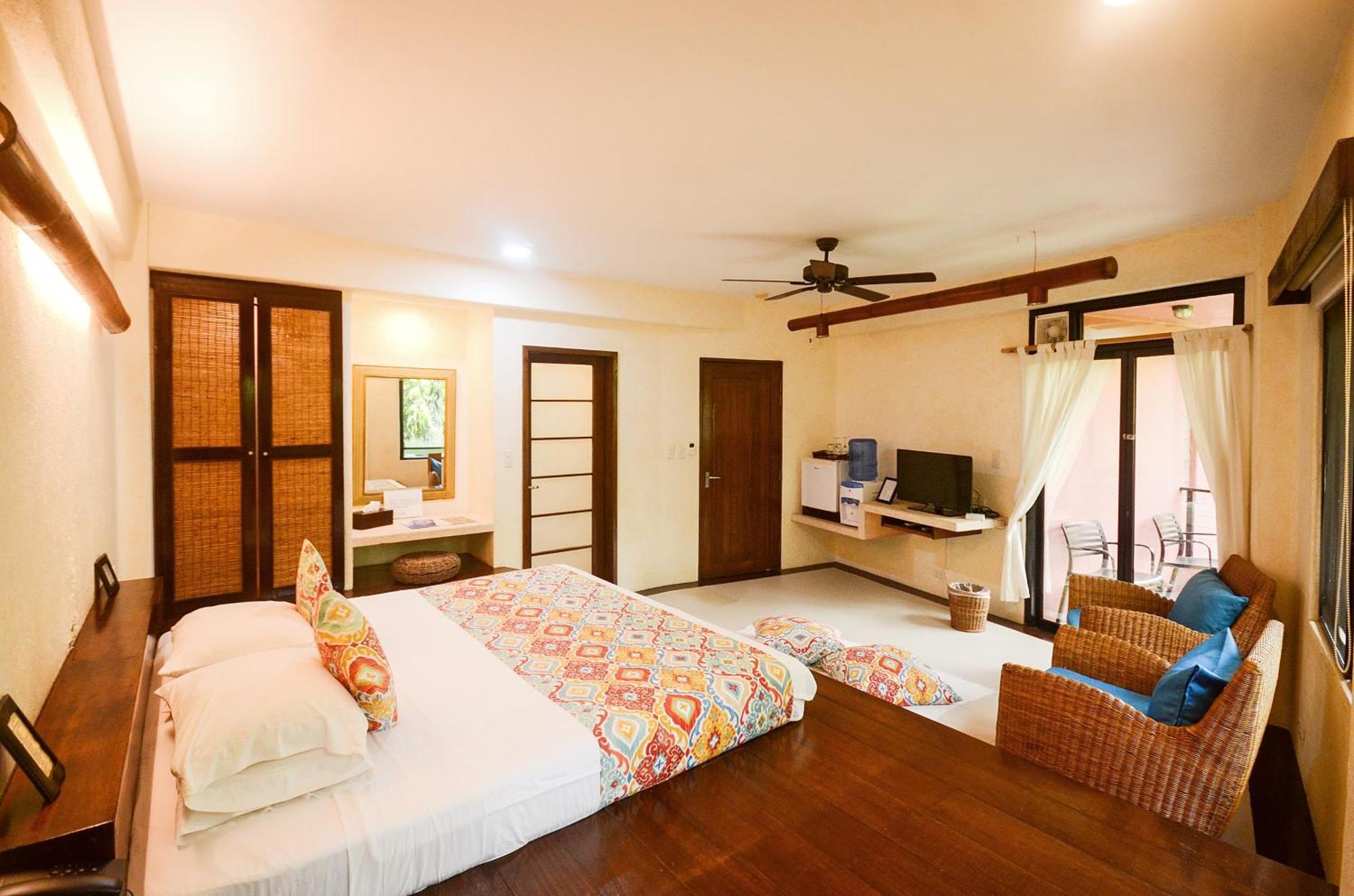 Punta Rosa Boutique Hotel Balabag  Chambre photo