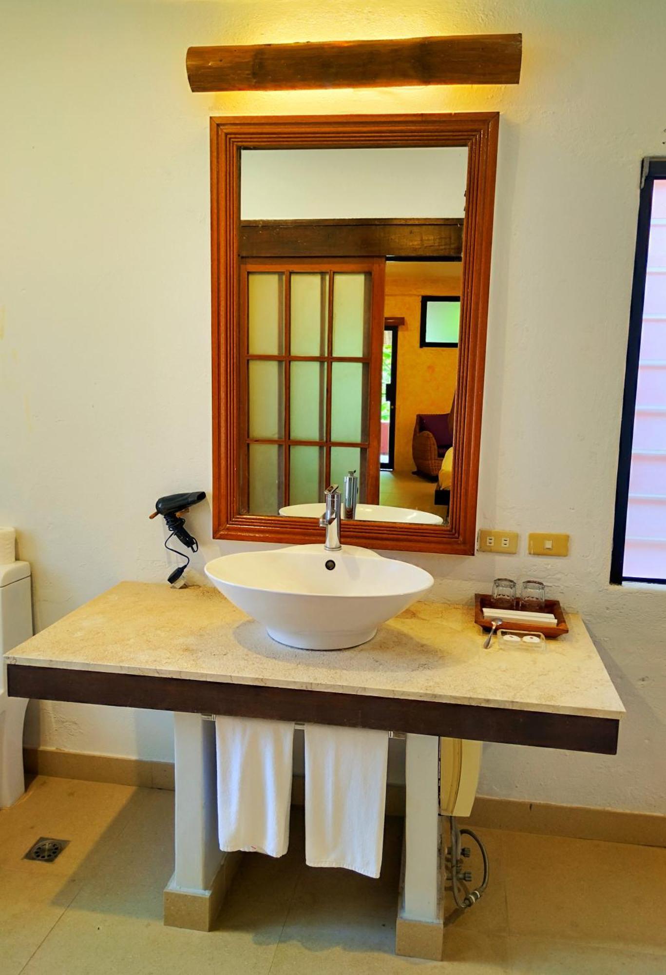 Punta Rosa Boutique Hotel Balabag  Extérieur photo